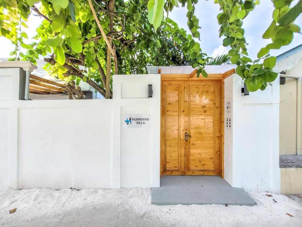 The entrance to Hudhufas Villa in the centre of Thoddoo