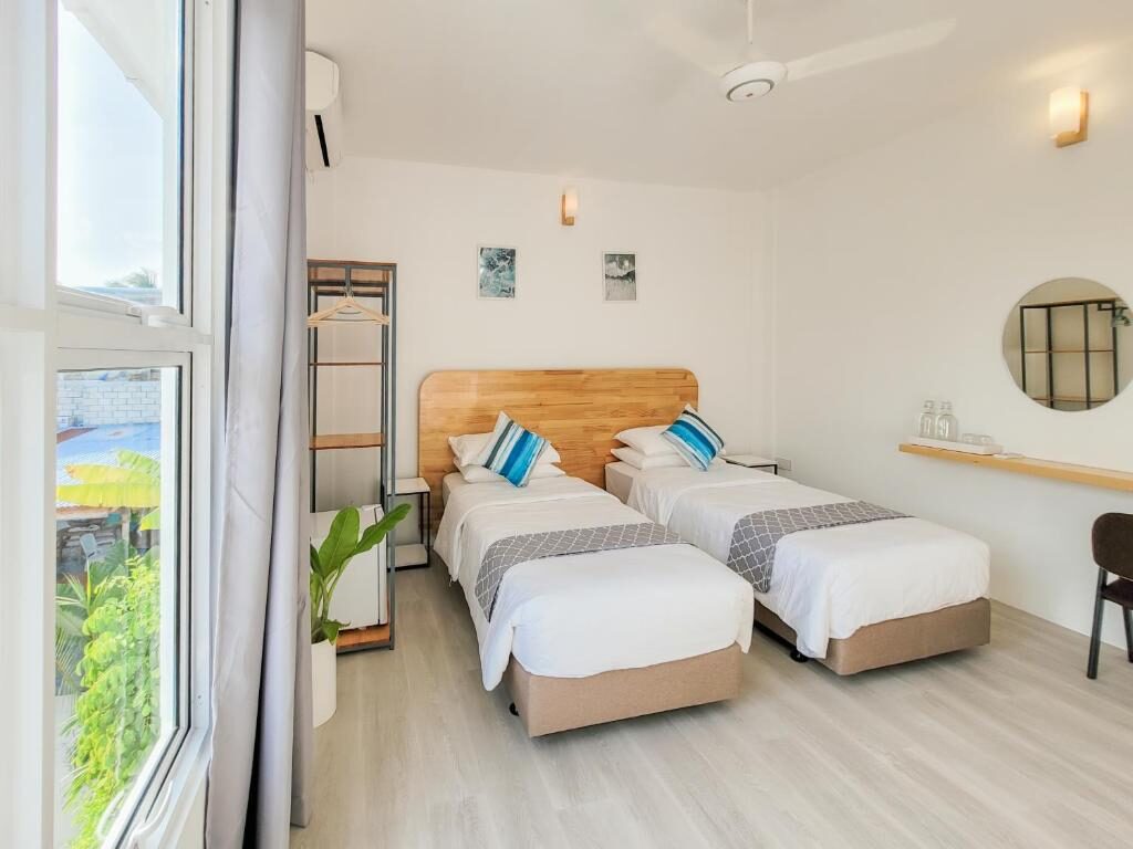 Deluxe Twin Room with two twin beds